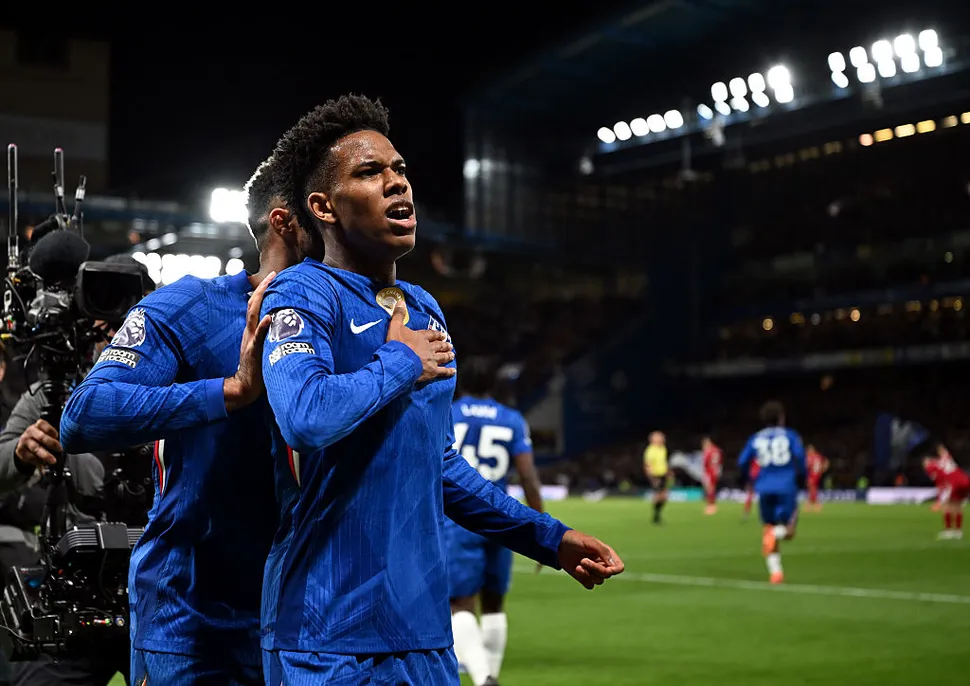 埃斯特旺：从小就梦想踢英超欧冠，曾靠翻译器回复帕尔默消息