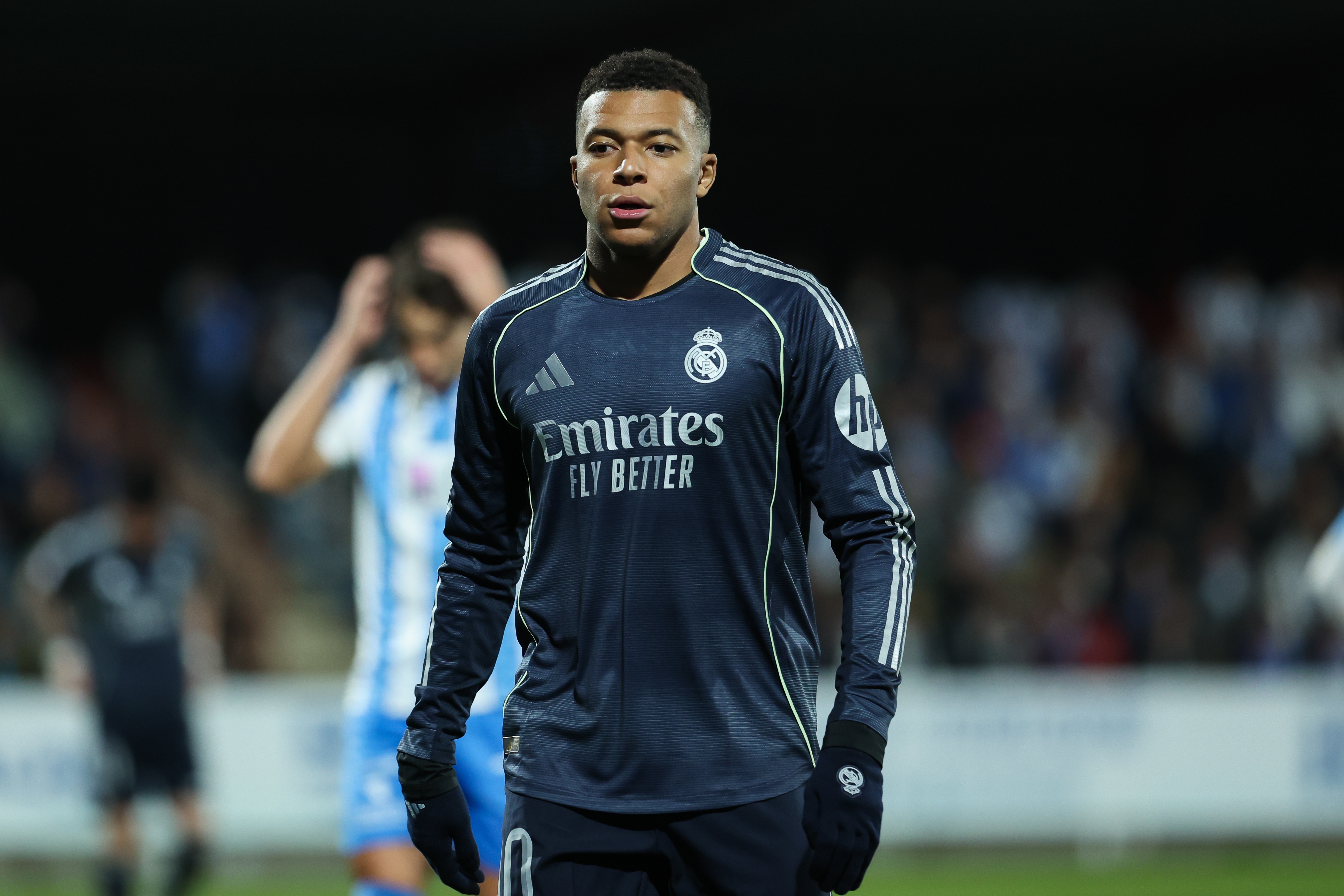 网上百家乐-队报：姆巴佩通过法警向巴黎追讨590万欧欠薪，可申请冻结财产